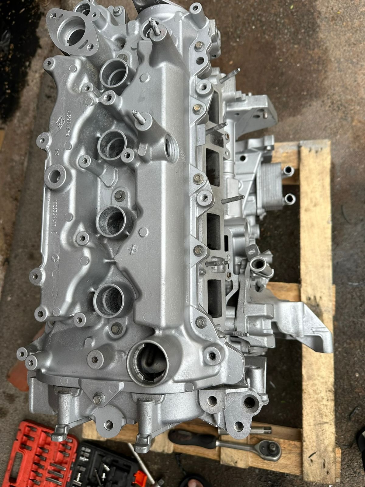 Cylinder Head on Pallet
